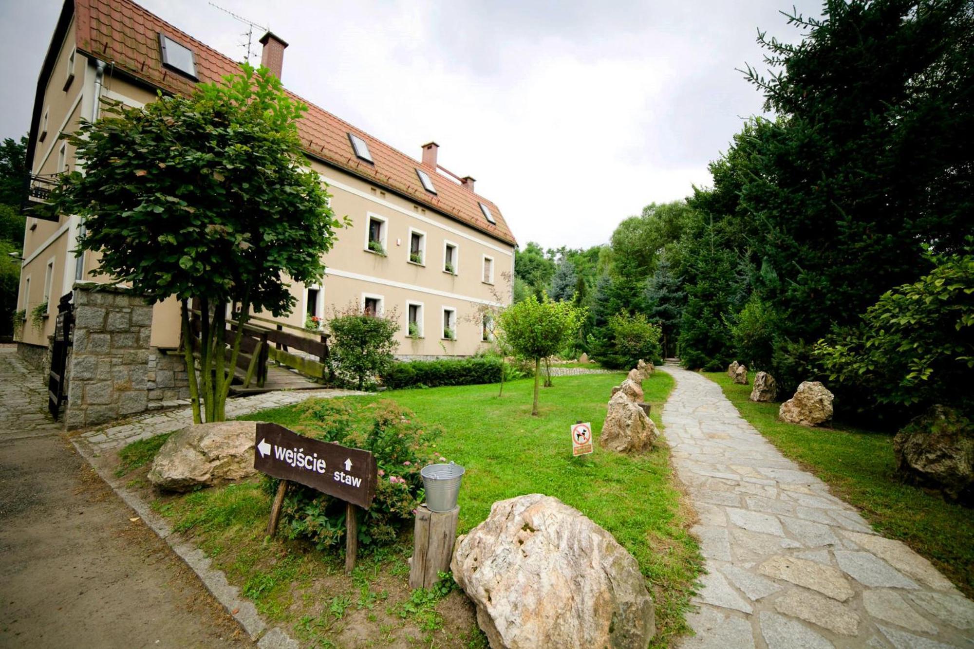 Slezanski Mlyn Szczepanów Buitenkant foto